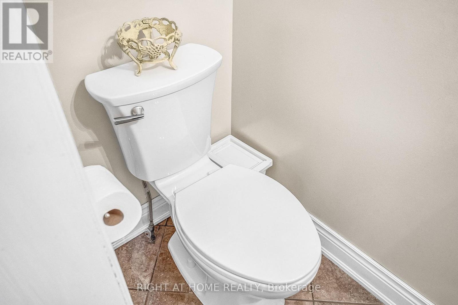 421 John Deisman Boulevard, Vaughan, Ontario  L6A 3G2 - Photo 31 - N12485470