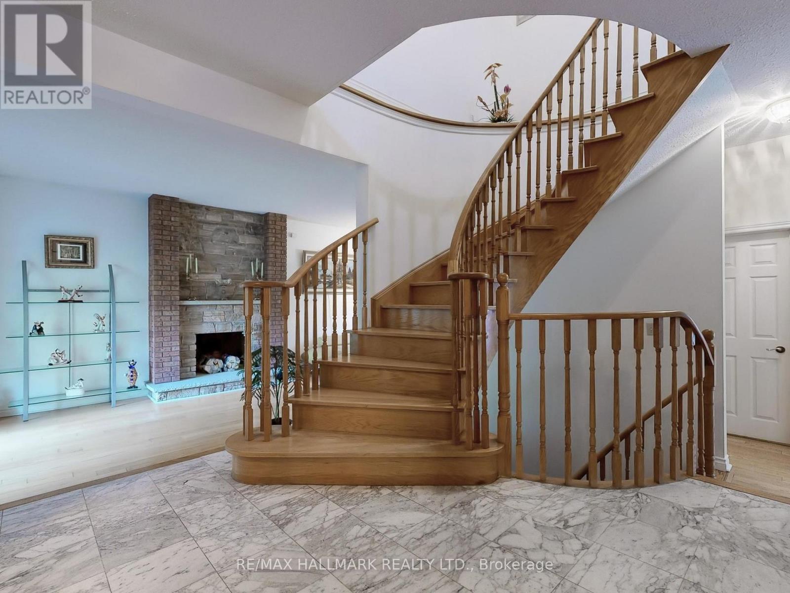 23 Forfardale Road, Whitchurch-Stouffville, Ontario  L4A 7X3 - Photo 11 - N12485472