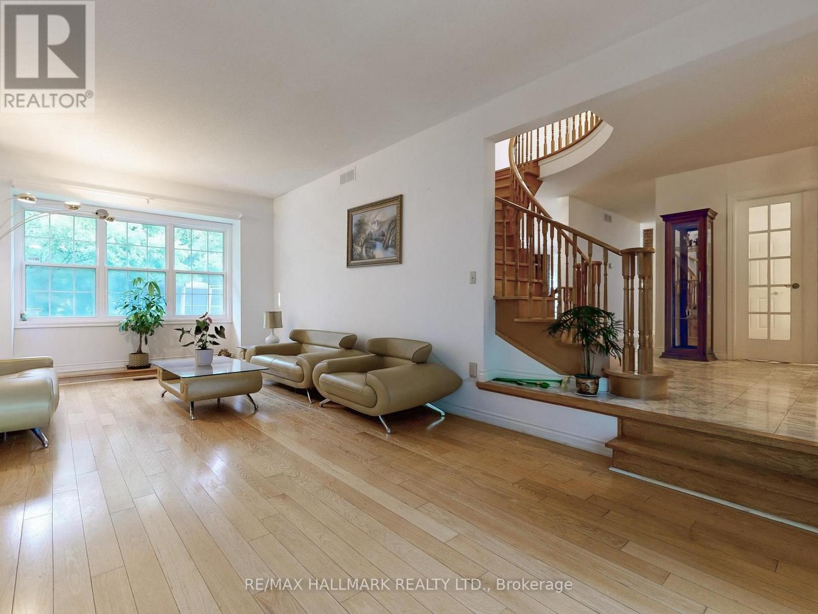 23 Forfardale Road, Whitchurch-Stouffville, Ontario  L4A 7X3 - Photo 13 - N12485472