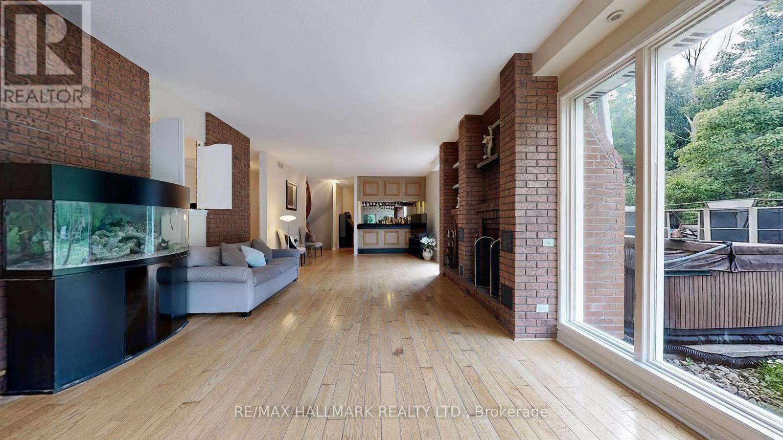 23 Forfardale Road, Whitchurch-Stouffville, Ontario  L4A 7X3 - Photo 14 - N12485472