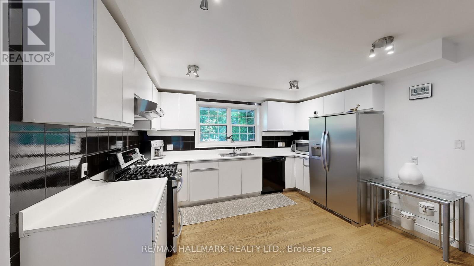 23 Forfardale Road, Whitchurch-Stouffville, Ontario  L4A 7X3 - Photo 18 - N12485472