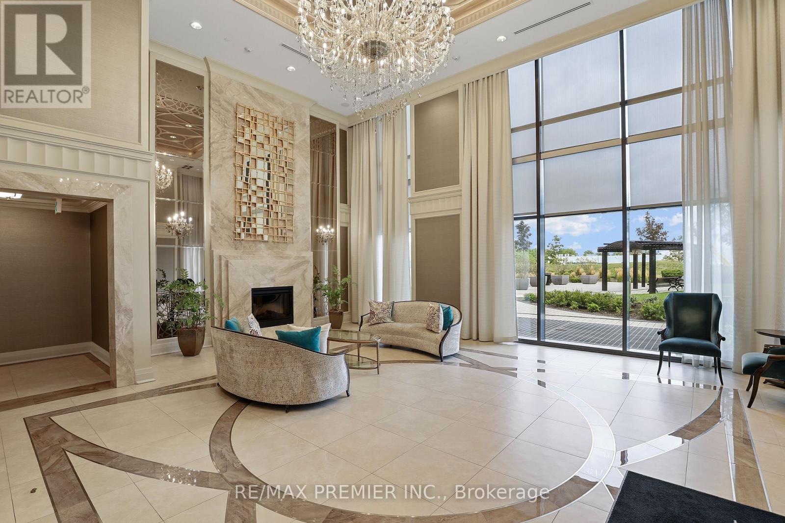 1411 - 9085 Jane Street, Vaughan, Ontario  L4K 0L8 - Photo 2 - N12485486