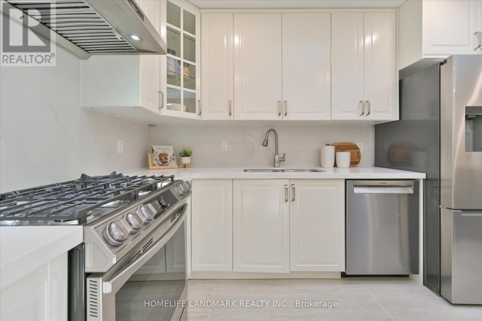 421 Browndale Crescent, Richmond Hill, Ontario  L4C 3H9 - Photo 15 - N12485494