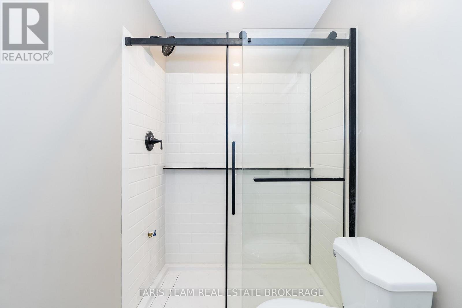 1844 Oakwood Road, Innisfil, Ontario  L9S 2W1 - Photo 19 - N12485521