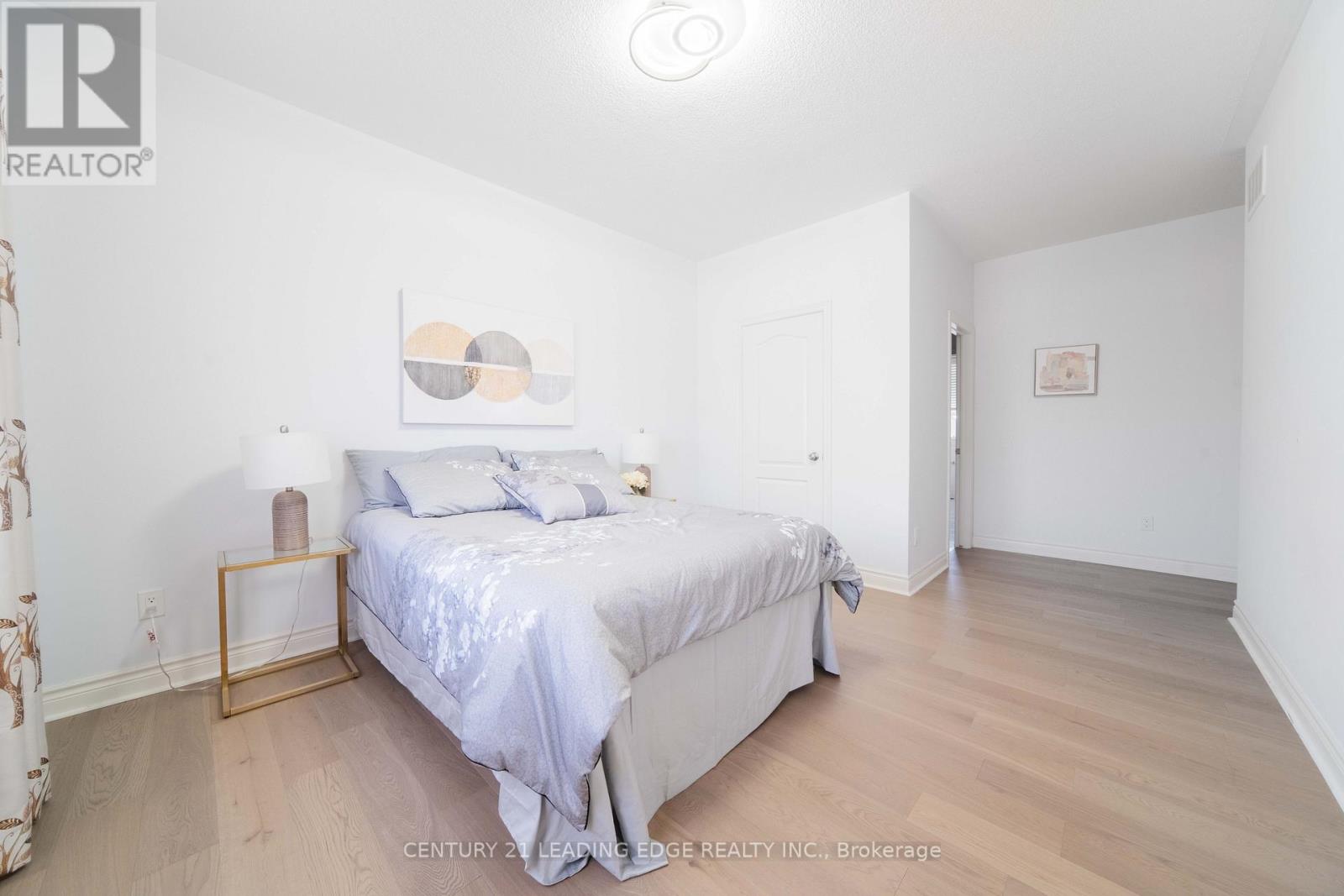 63 Ken Sinclair Crescent, Aurora, Ontario  L4G 3J1 - Photo 37 - N12485526