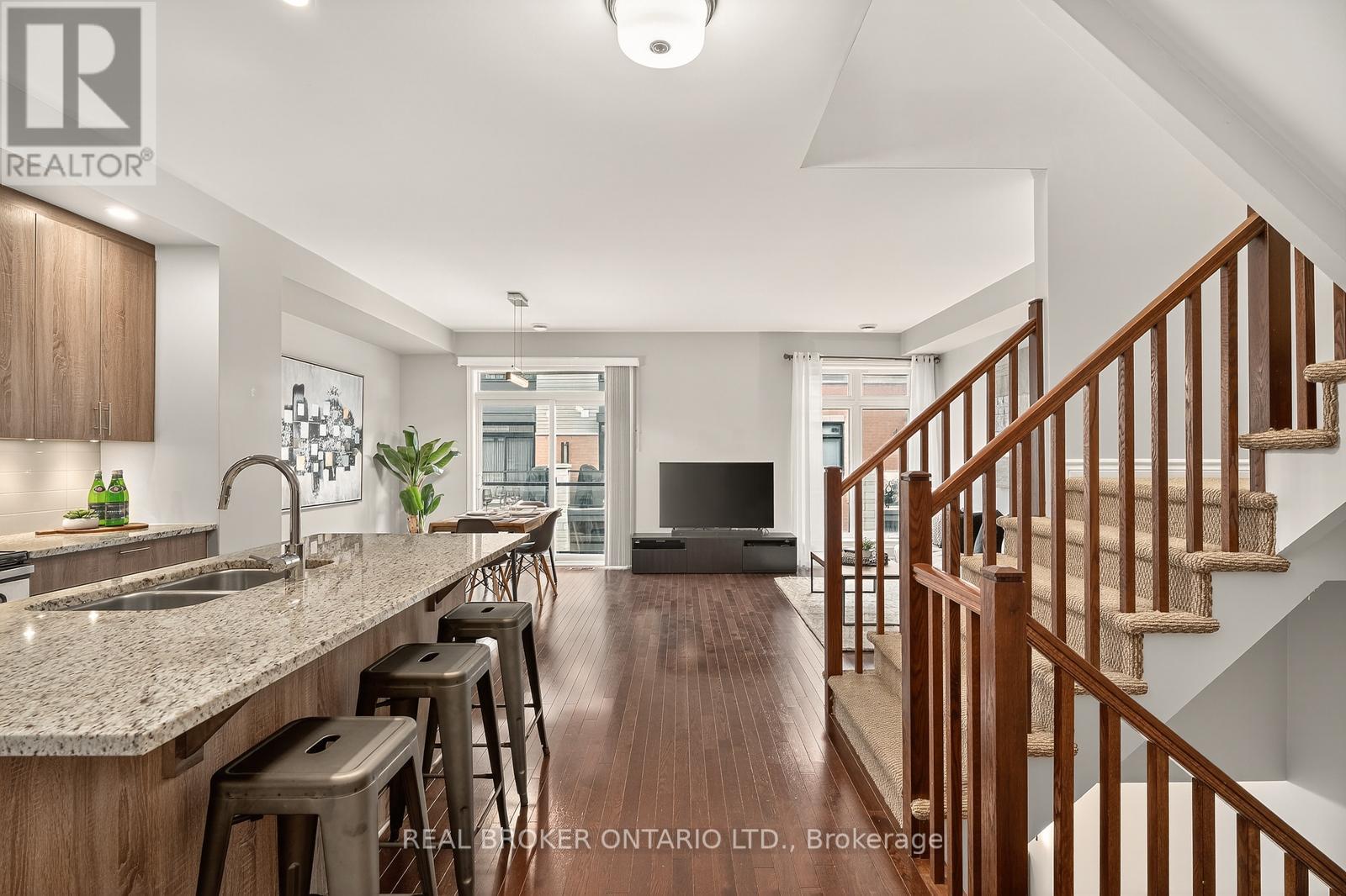 521 Chaperal Private, Ottawa, Ontario  K4A 0Y2 - Photo 13 - X12485579