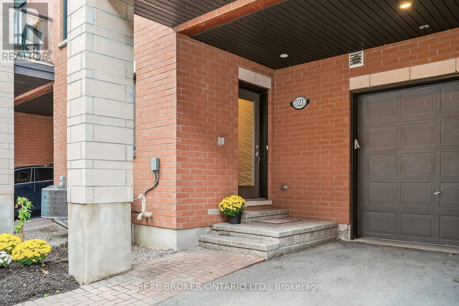 521 Chaperal Private, Ottawa, Ontario  K4A 0Y2 - Photo 3 - X12485579