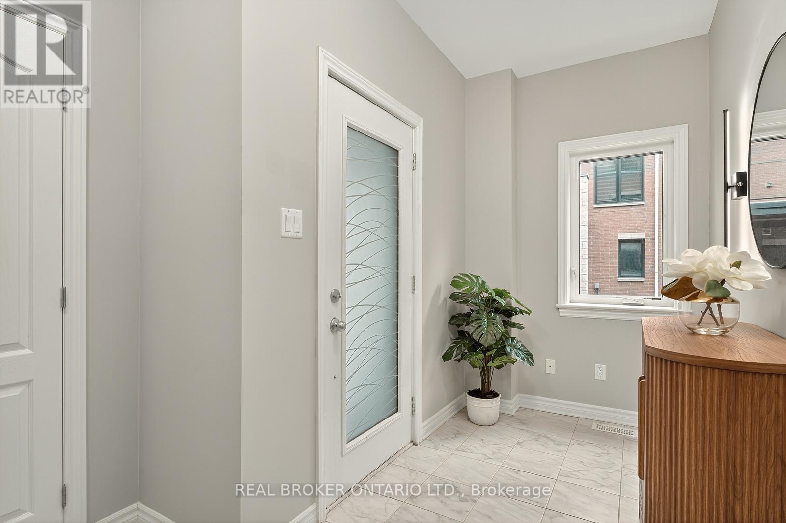 521 Chaperal Private, Ottawa, Ontario  K4A 0Y2 - Photo 5 - X12485579