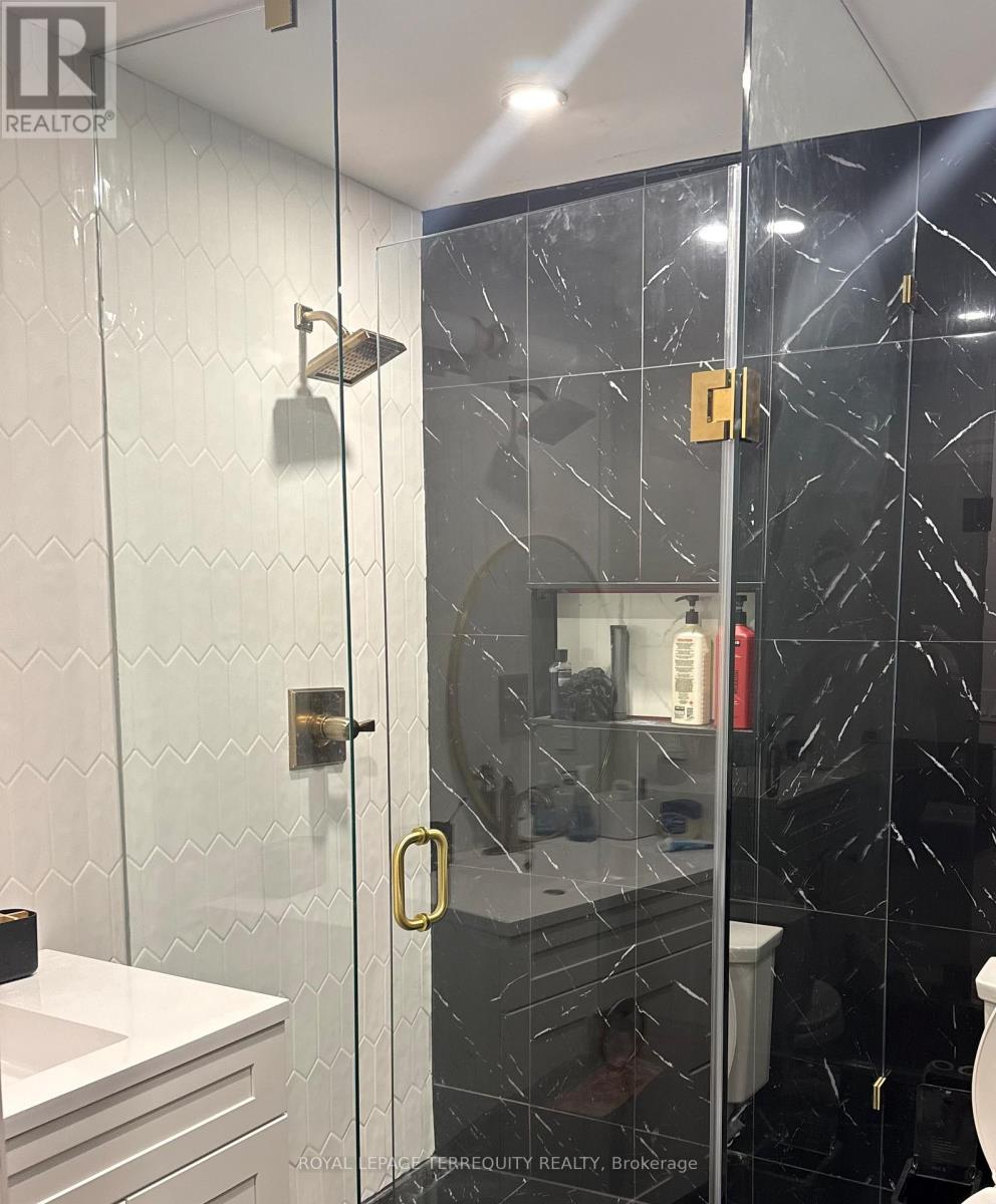 9 Palacebeach Trail, Hamilton, Ontario  L8E 0B9 - Photo 8 - X12442268