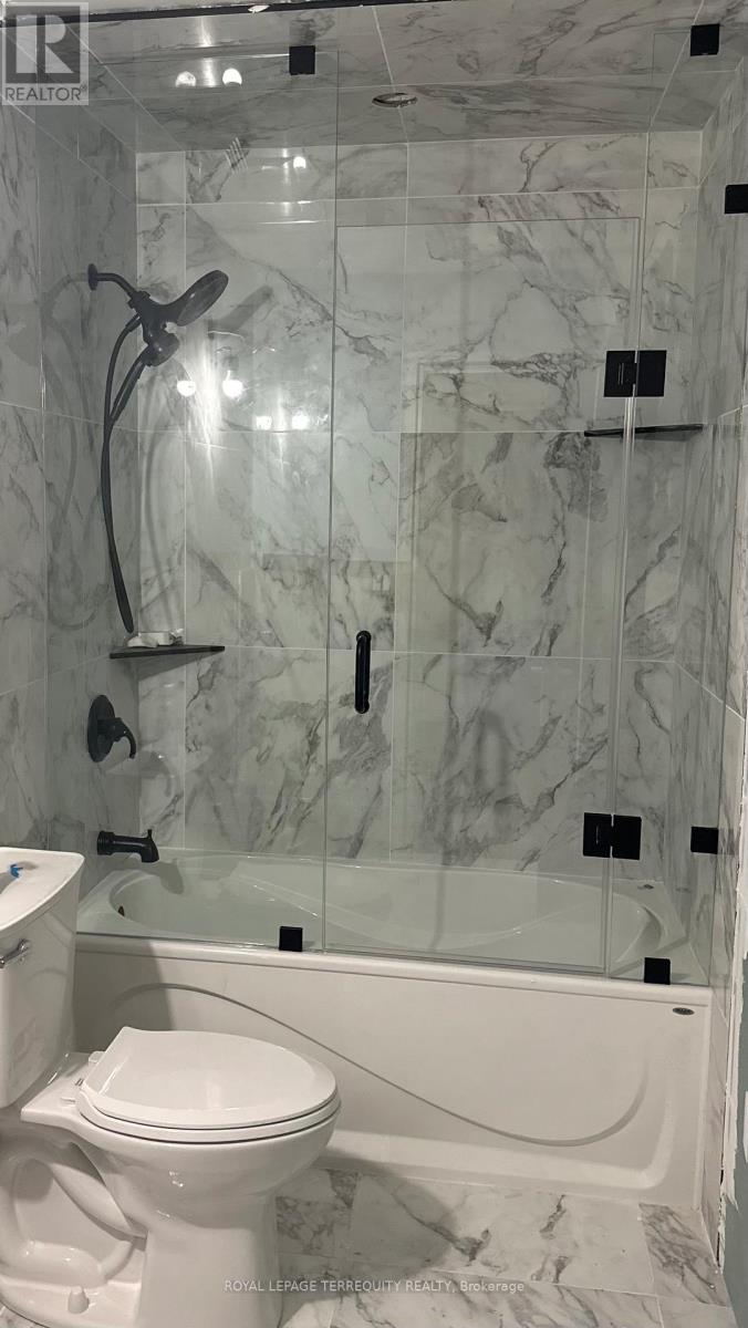 9 Palacebeach Trail, Hamilton, Ontario  L8E 0B9 - Photo 9 - X12442268