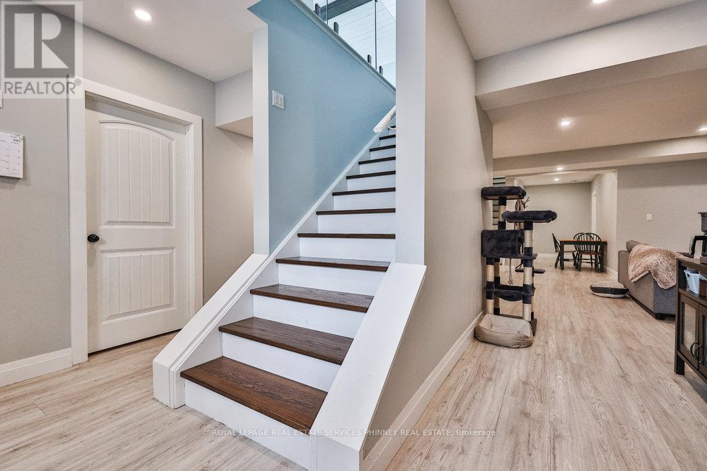 1068 Xavier Street, Gravenhurst (Morrison), Ontario  P0E 1G0 - Photo 31 - X12424614