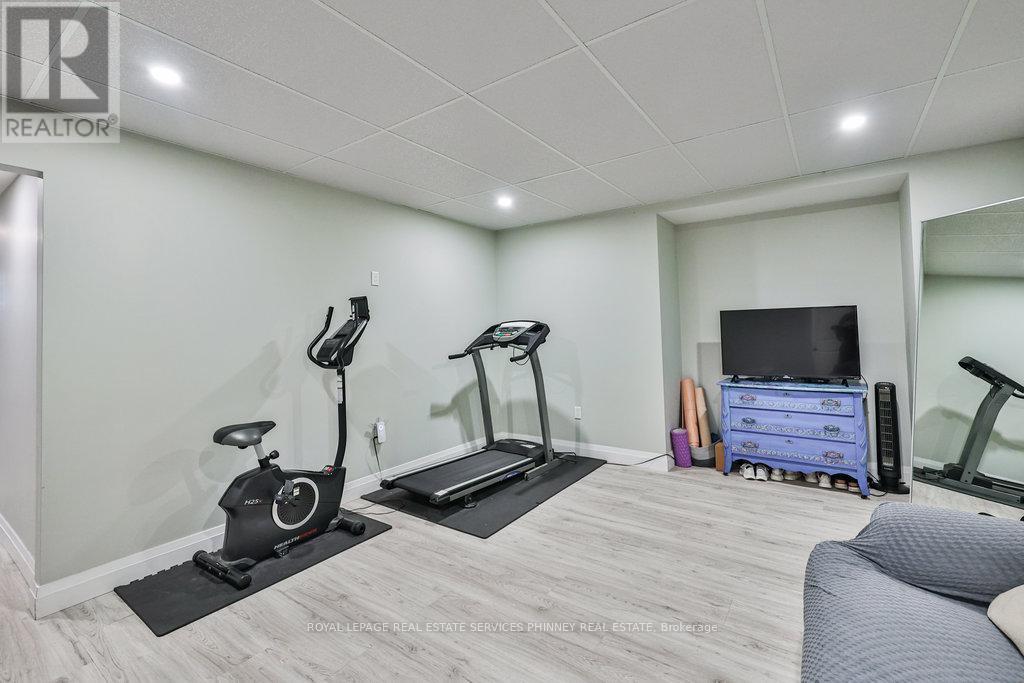 1068 Xavier Street, Gravenhurst (Morrison), Ontario  P0E 1G0 - Photo 39 - X12424614