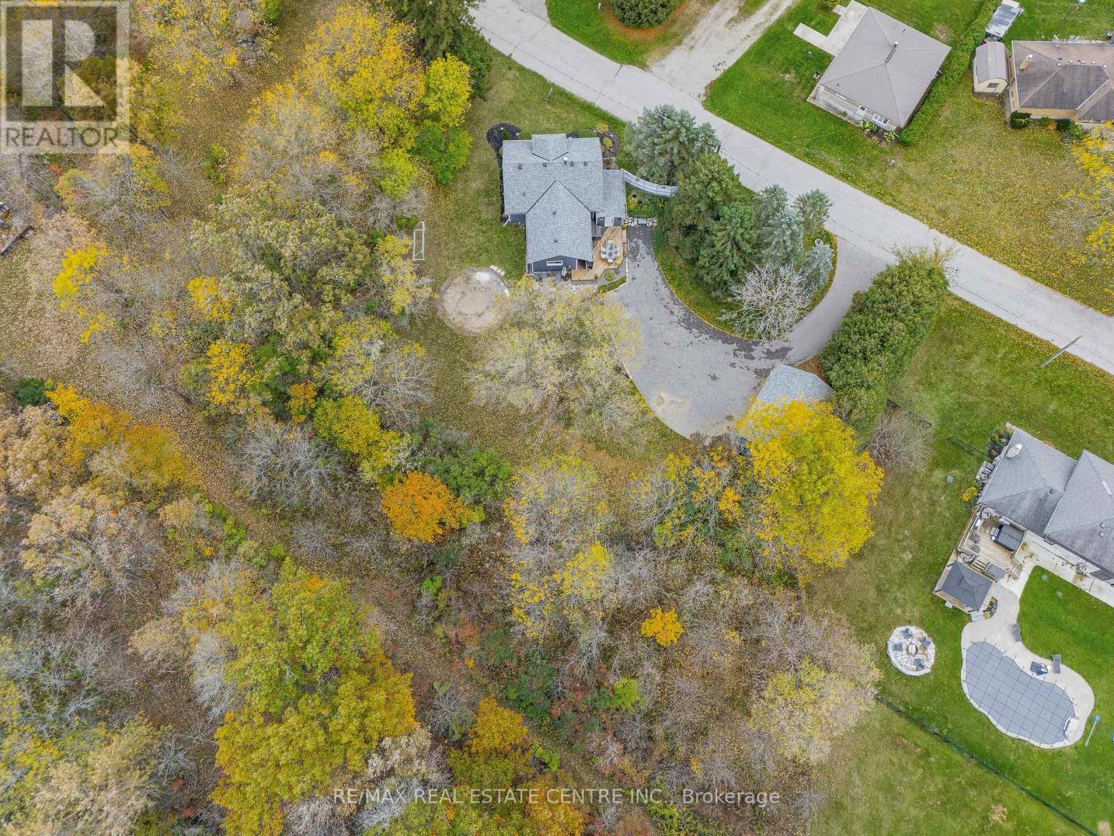 1 Hughson Street, North Dumfries, Ontario  N0B 1L0 - Photo 46 - X12484049