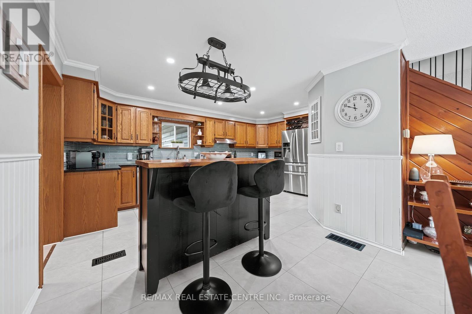 1 Hughson Street, North Dumfries, Ontario  N0B 1L0 - Photo 10 - X12484049