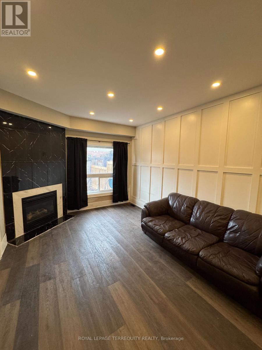 9 Palacebeach Trail, Hamilton, Ontario  L8E 0B9 - Photo 6 - X12442268