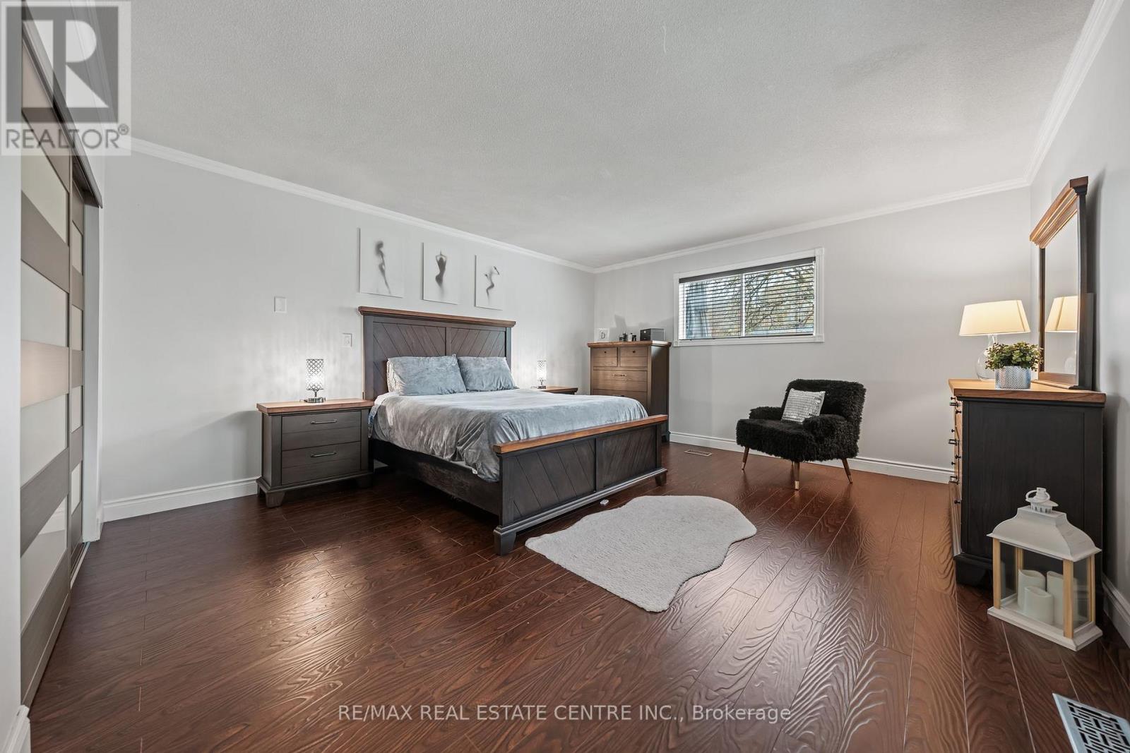 1 Hughson Street, North Dumfries, Ontario  N0B 1L0 - Photo 14 - X12484049