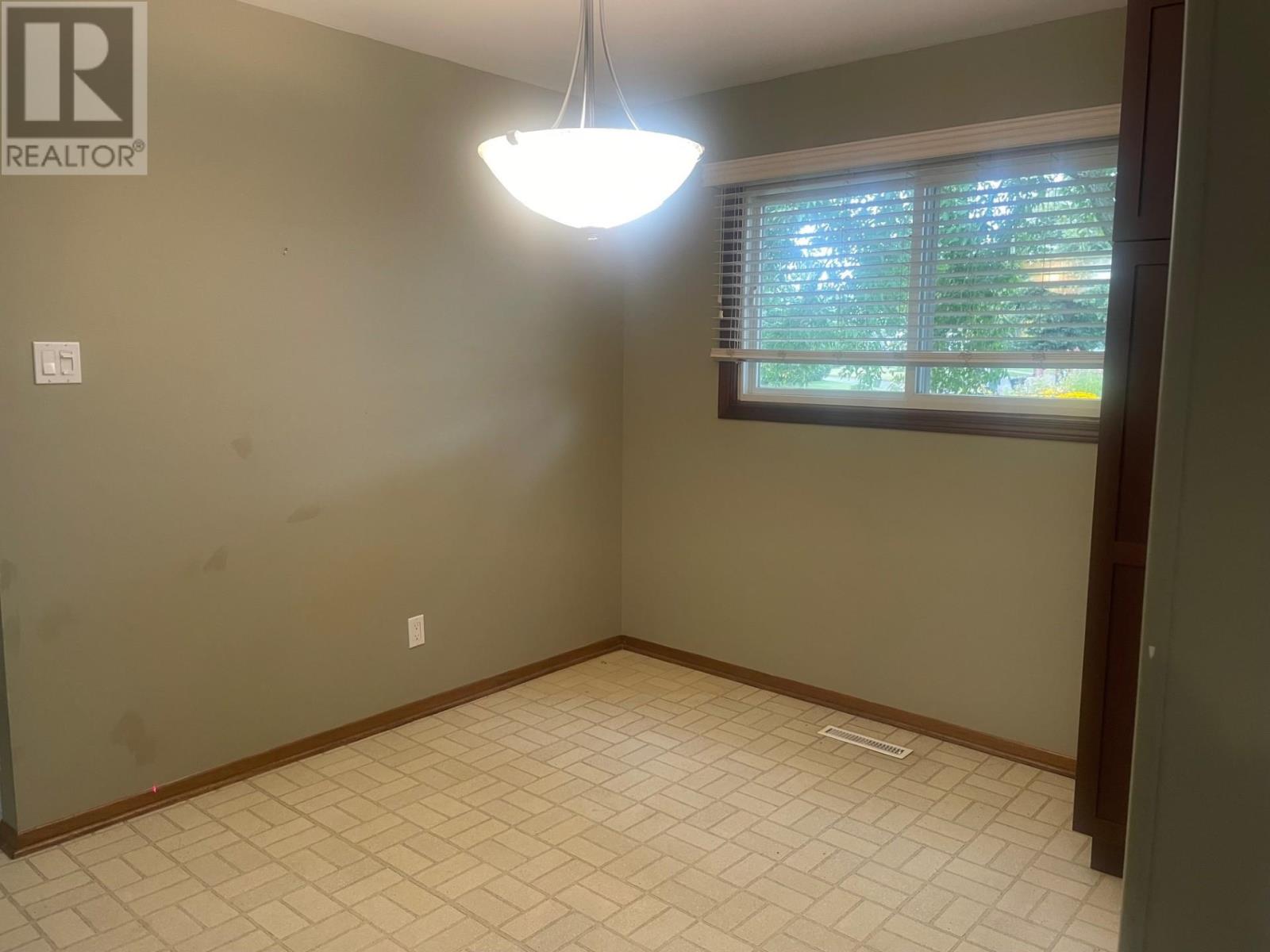 453 Amethyst Cres, Thunder Bay, Ontario  P7C 1T3 - Photo 8 - TB253338