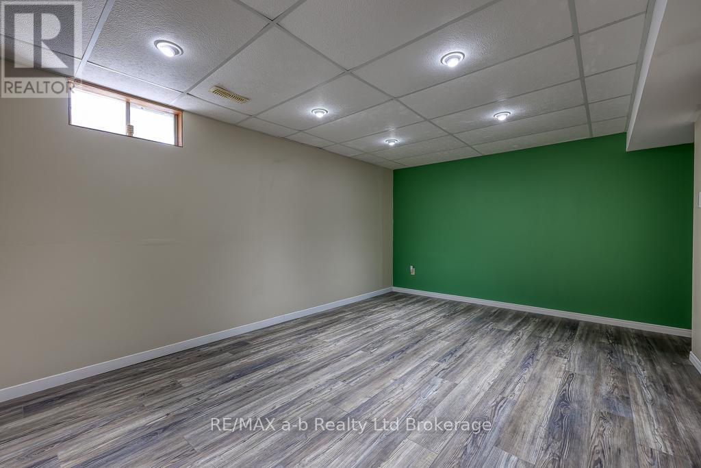 20 - 275 George Street, Ingersoll, Ontario  N5C 4A9 - Photo 19 - X12485572