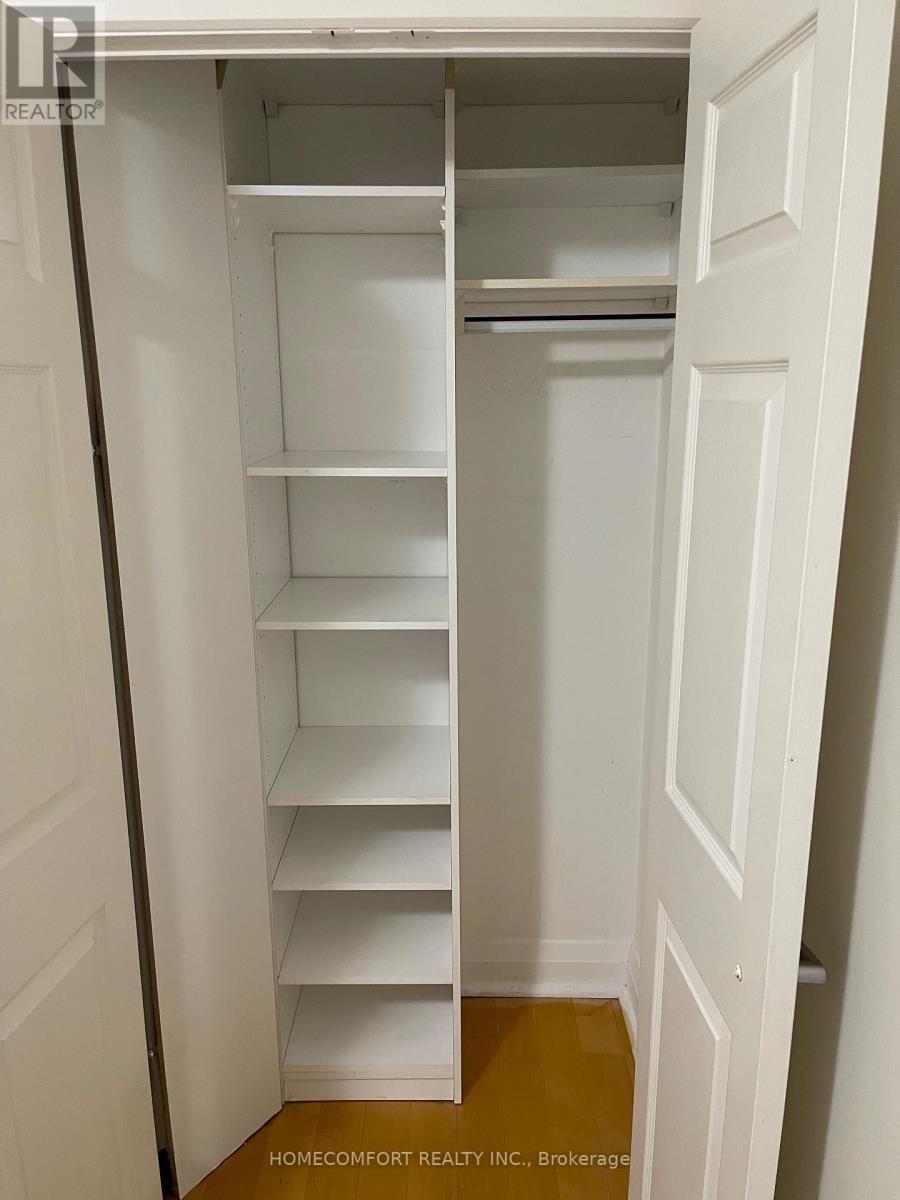 701 - 8 Wellesley Street E, Toronto, Ontario  M4Y 3B2 - Photo 19 - C12481595