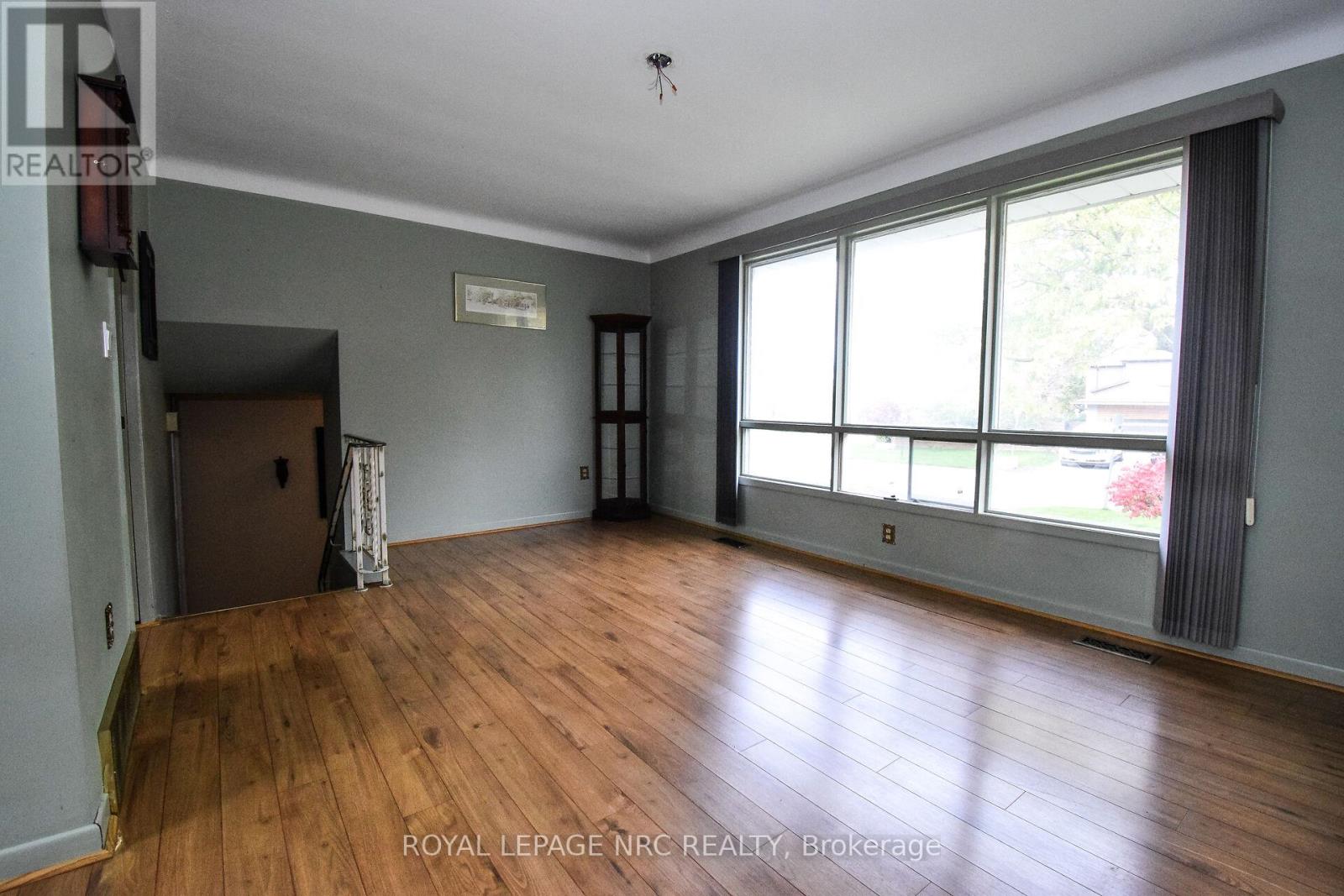 2 Ashley Circle, St. Catharines, Ontario  L2N 1L8 - Photo 12 - X12485554