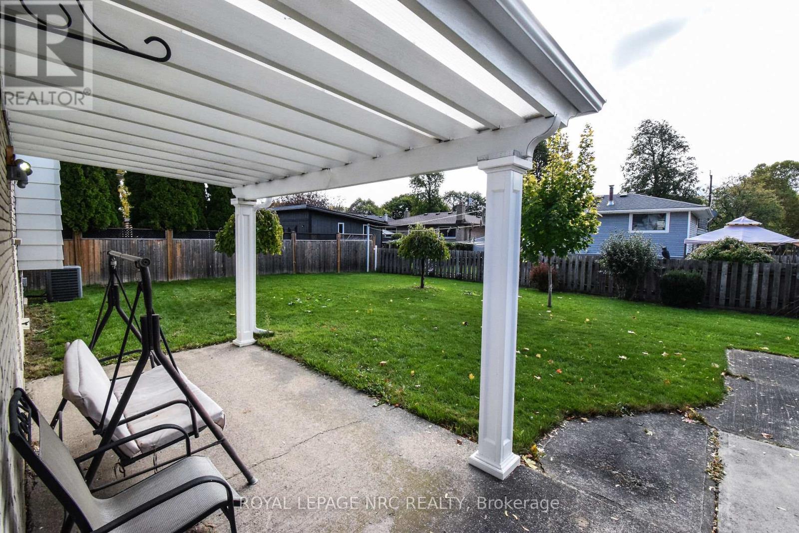 2 Ashley Circle, St. Catharines, Ontario  L2N 1L8 - Photo 39 - X12485554