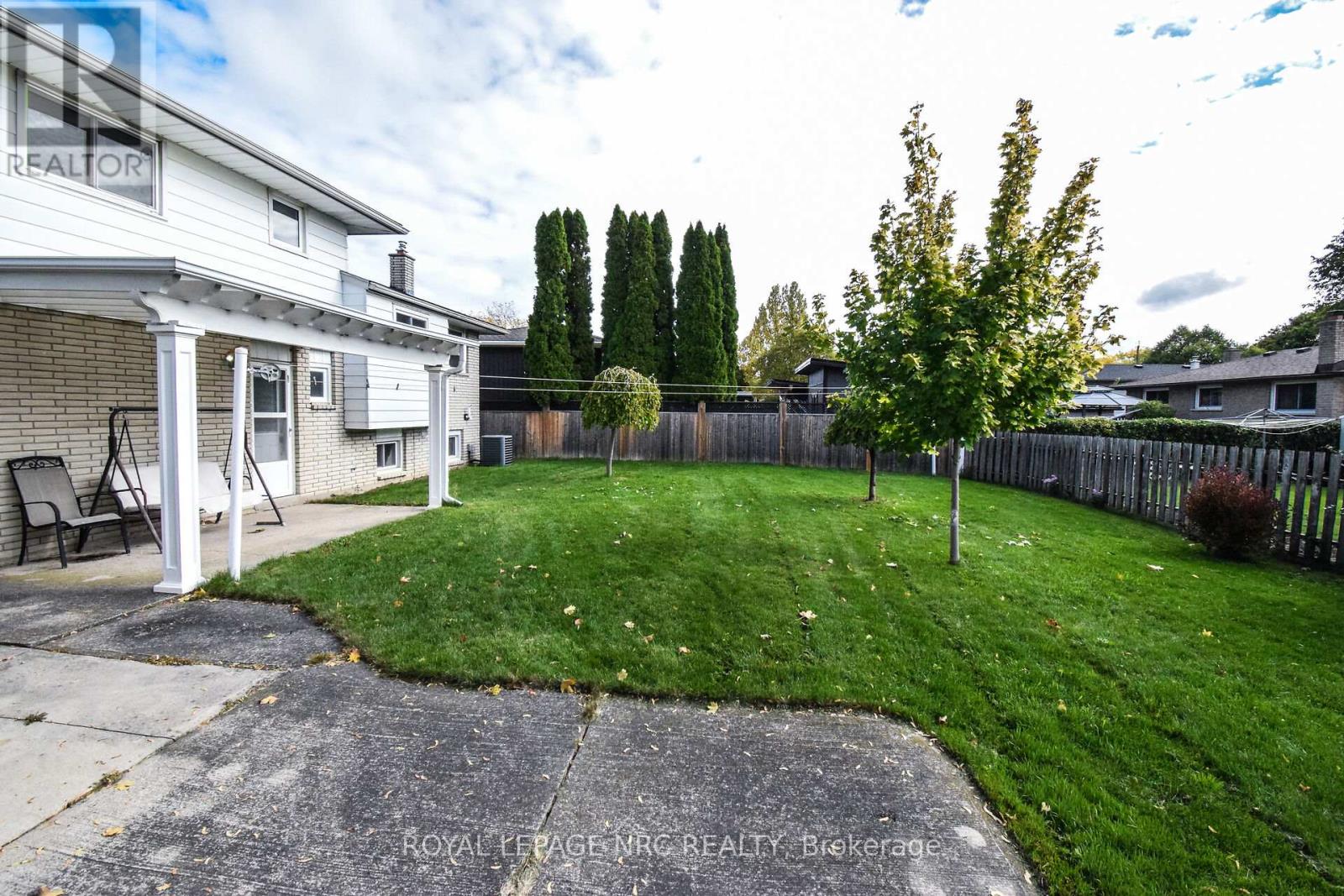 2 Ashley Circle, St. Catharines, Ontario  L2N 1L8 - Photo 40 - X12485554