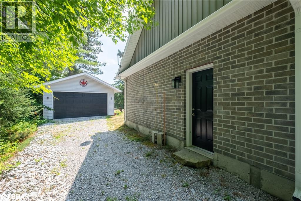 7249 Davy Drive, Washago, Ontario  L0K 2B0 - Photo 6 - 40759117