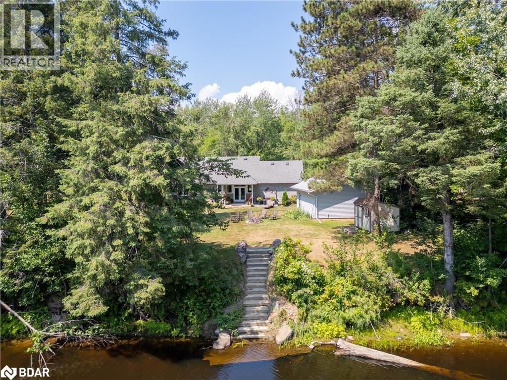 7249 Davy Drive, Washago, Ontario  L0K 2B0 - Photo 2 - 40759117