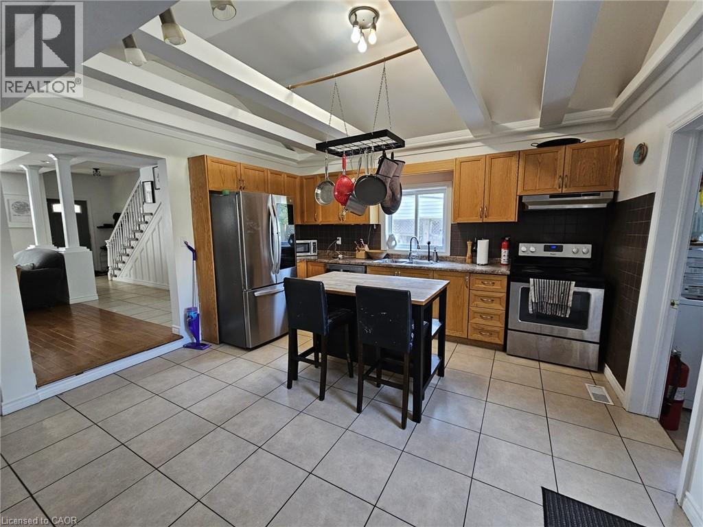 253 Mary Street, Hamilton, Ontario  L8L 4W2 - Photo 5 - 40782366