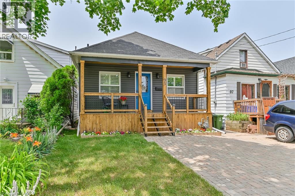 95 HOUGHTON Avenue N, Hamilton, Ontario