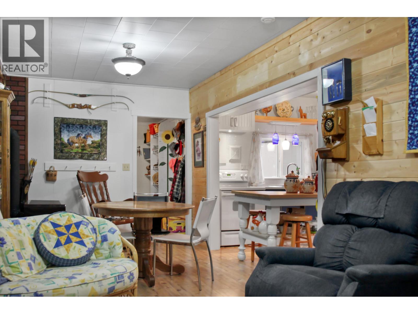 7464 Burgess Road, Deka Lake / Sulphurous / Hathaway Lakes, British Columbia  V0K 1X3 - Photo 5 - R3057077