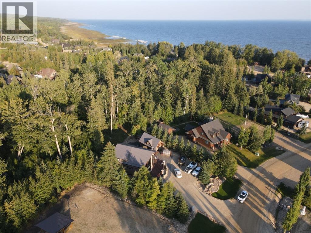 Property at 7, 13417 TWP RD 752A image 3