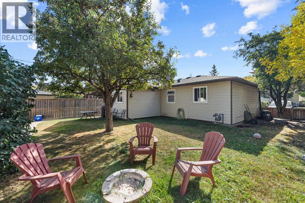 8736 34 Avenue Nw, Calgary, Alberta  T3B 1R7 - Photo 18 - A2259936