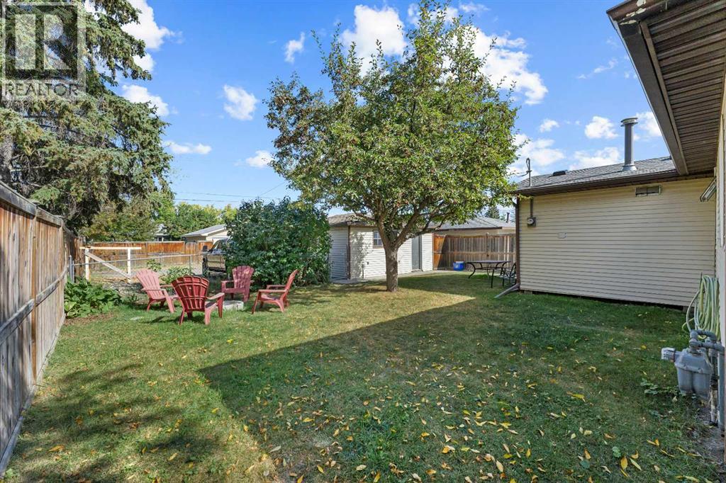 8736 34 Avenue Nw, Calgary, Alberta  T3B 1R7 - Photo 19 - A2259936