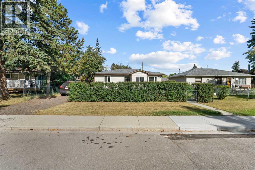 8736 34 Avenue Nw, Calgary, Alberta  T3B 1R7 - Photo 25 - A2259936