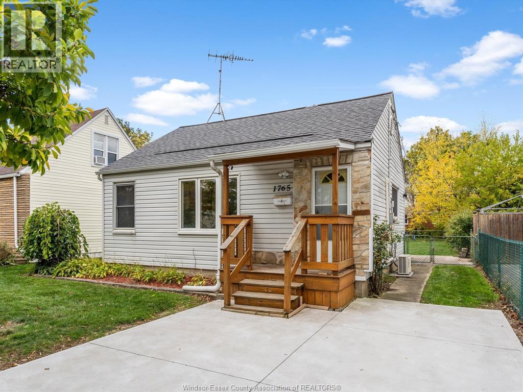 1765 ALBERT ROAD, windsor, Ontario