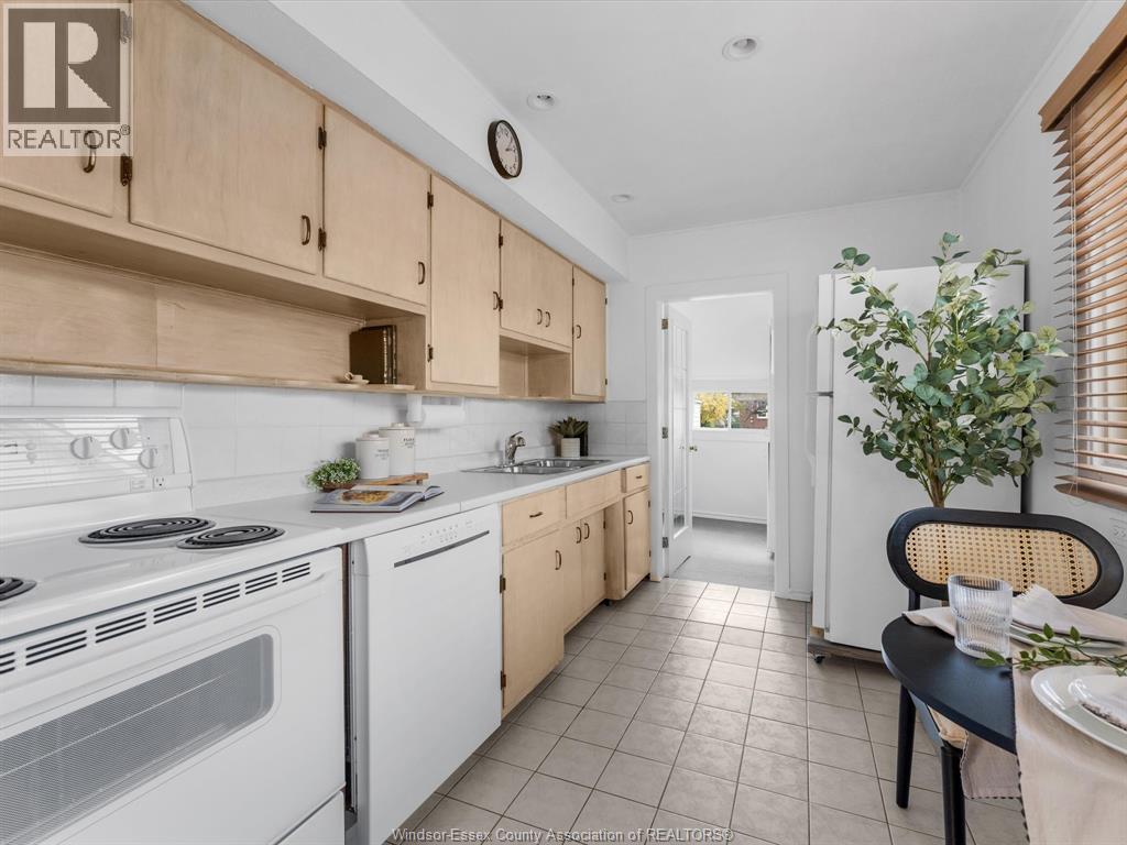 1765 Albert Road, Windsor, Ontario  N8Y 3R6 - Photo 5 - 25027348