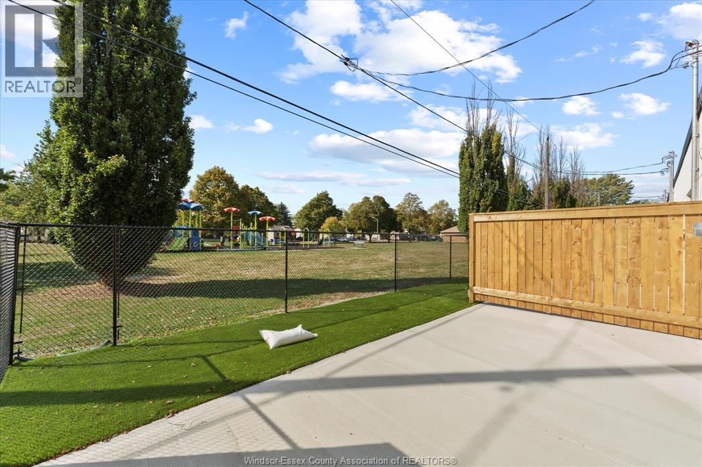 2275 Wellesley Avenue, Windsor, Ontario  N8W 2G1 - Photo 24 - 25027282