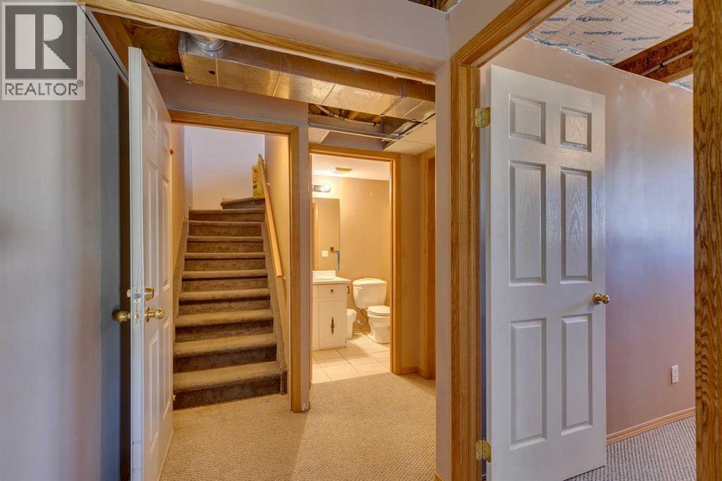 701 Sheep River Court, Okotoks, Alberta  T1S 1T8 - Photo 25 - A2263842