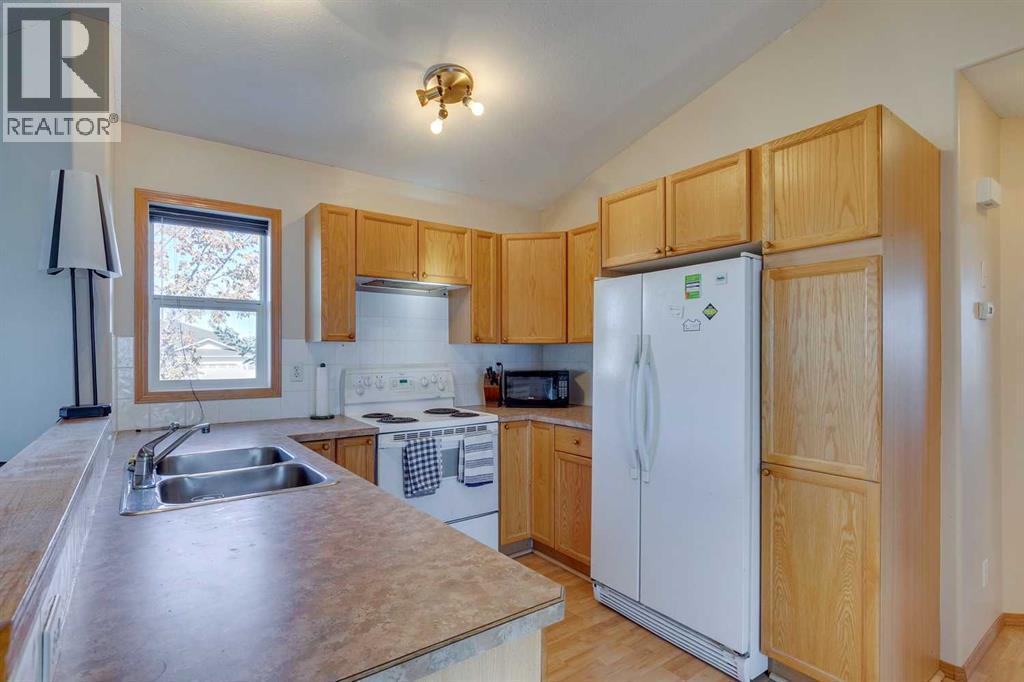 701 Sheep River Court, Okotoks, Alberta  T1S 1T8 - Photo 13 - A2263842