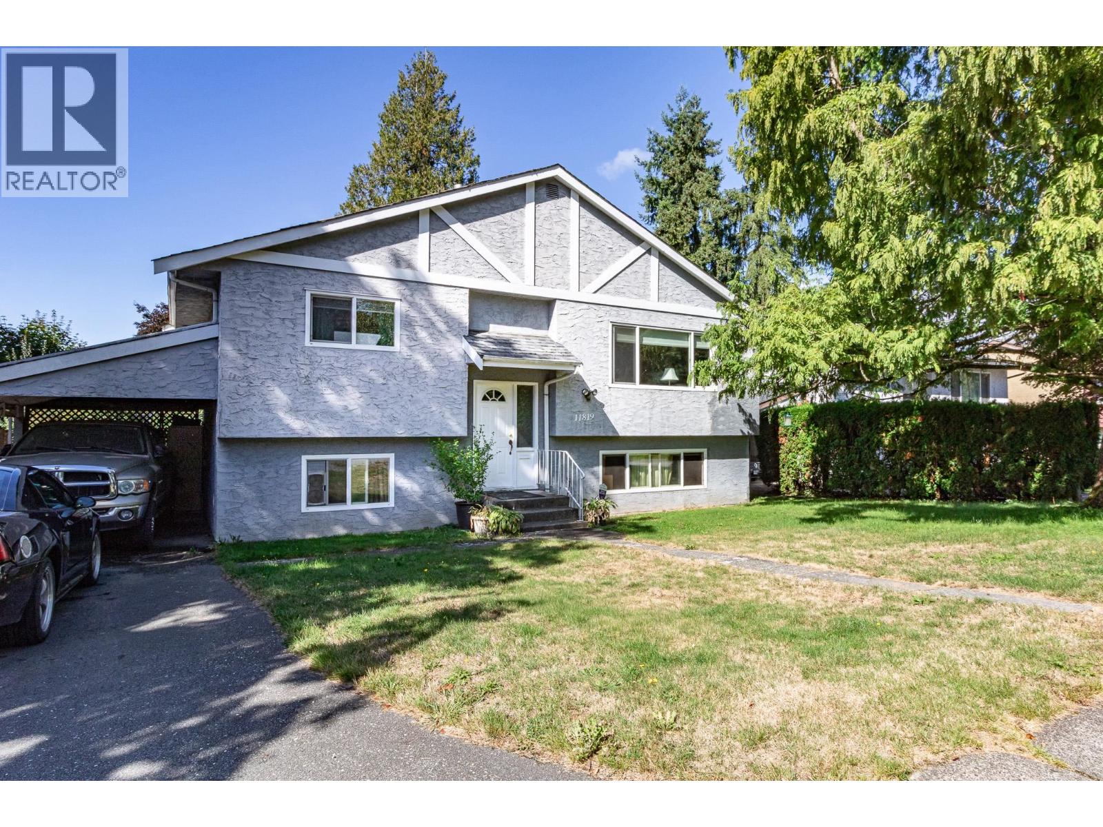 11819 230 Street, Maple Ridge, British Columbia  V2X 6R3 - Photo 2 - R3050723