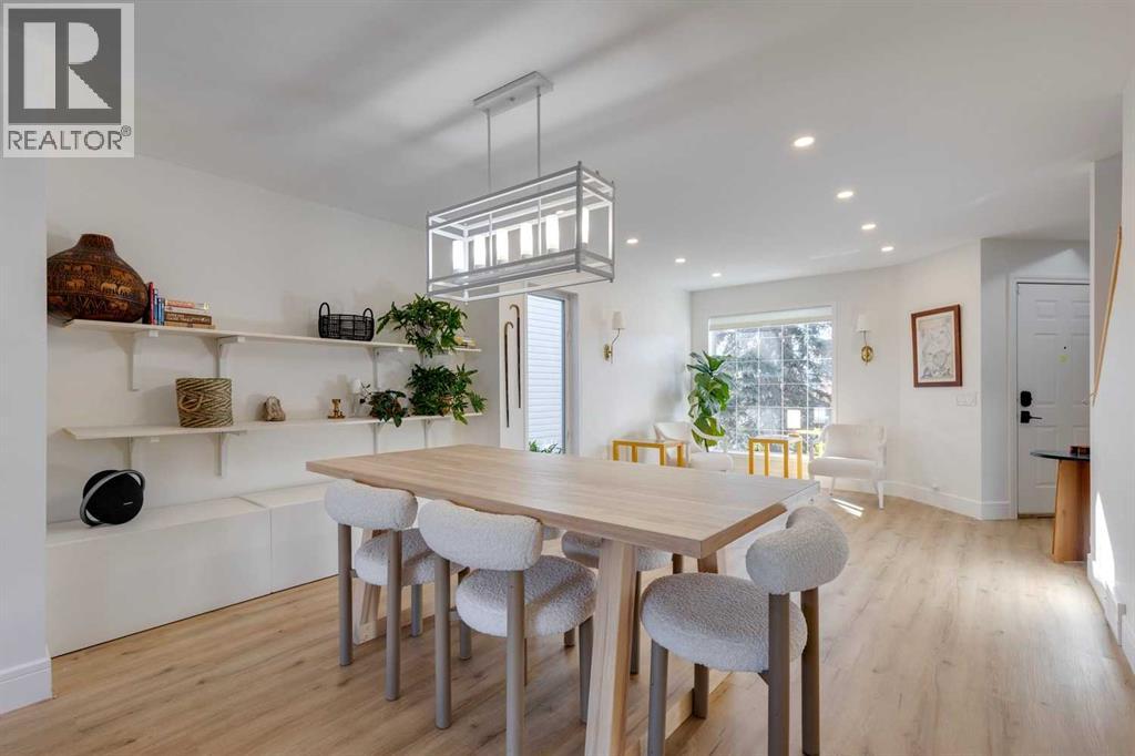 254 Scenic View Close Nw, Calgary, Alberta  T3L 1Y5 - Photo 6 - A2264431