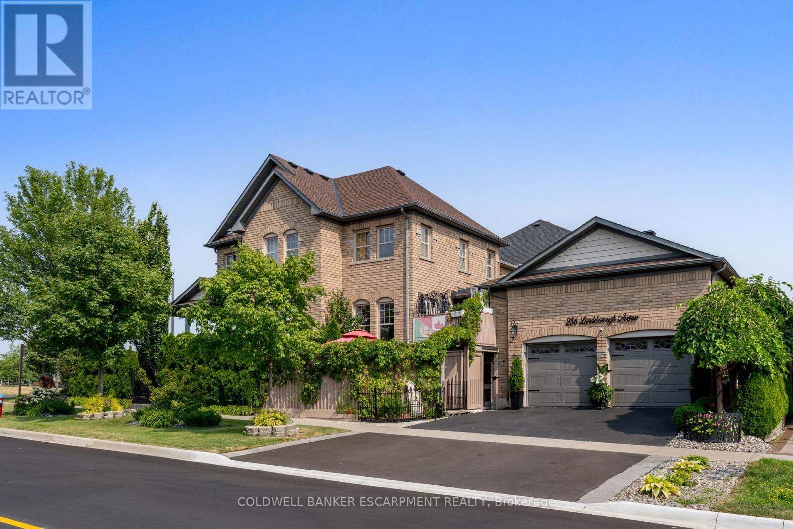 256 LANDSBOROUGH AVENUE S, Milton, Ontario