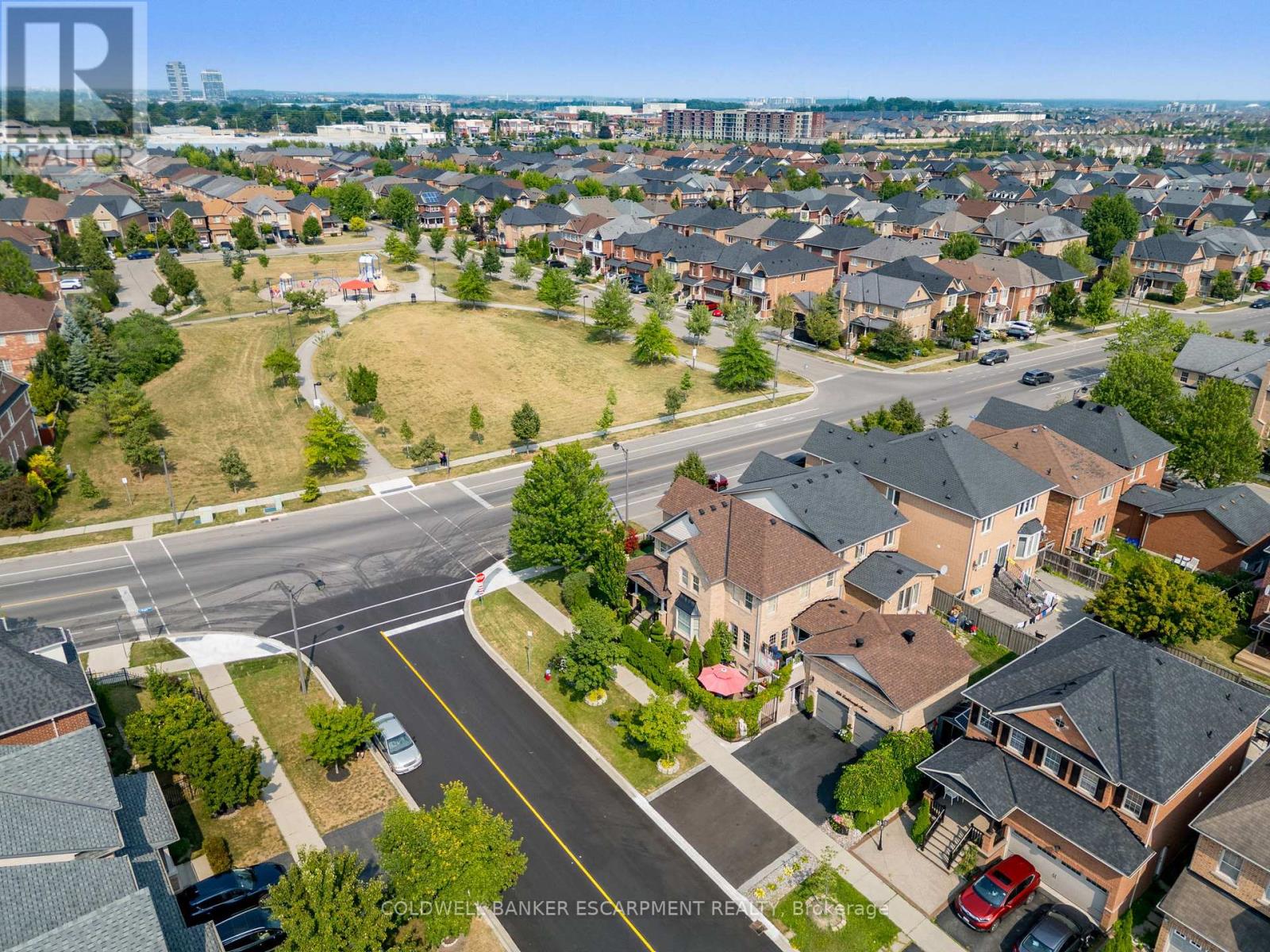 256 Landsborough Avenue S, Milton, Ontario  L9T 0T4 - Photo 2 - W12485389