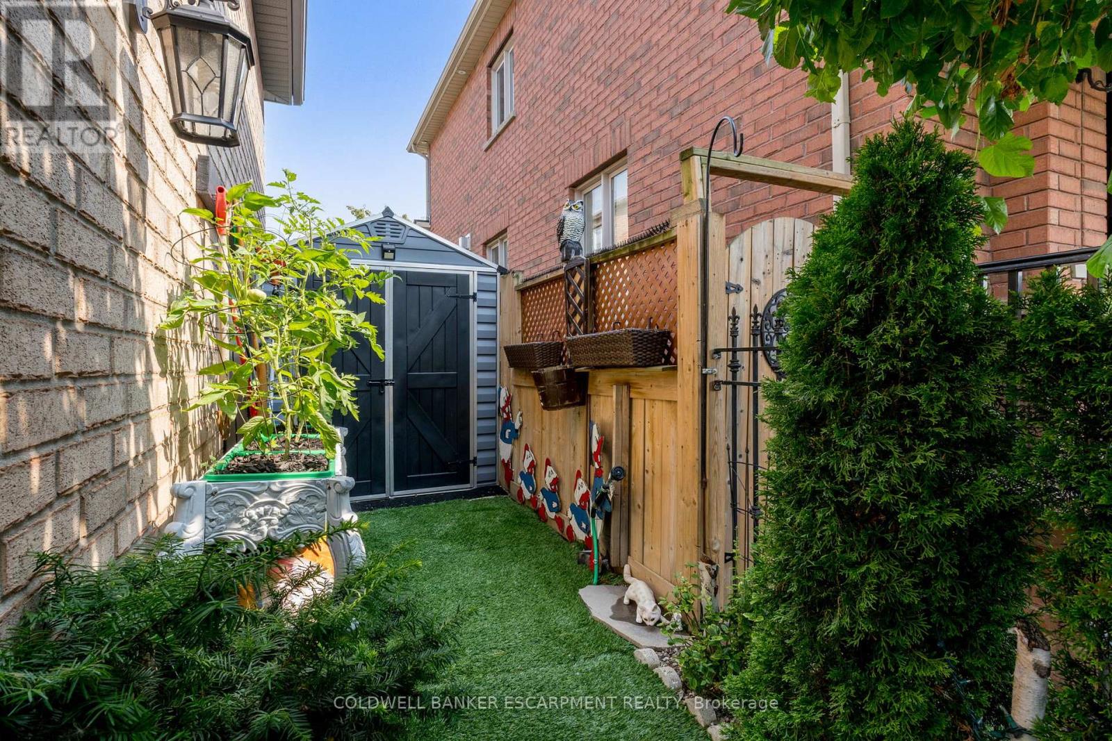 256 Landsborough Avenue S, Milton, Ontario  L9T 0T4 - Photo 47 - W12485389