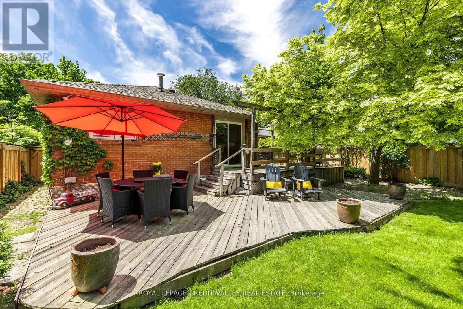 24 Ladore Drive, Brampton, Ontario  L6Y 1V5 - Photo 38 - W12485400