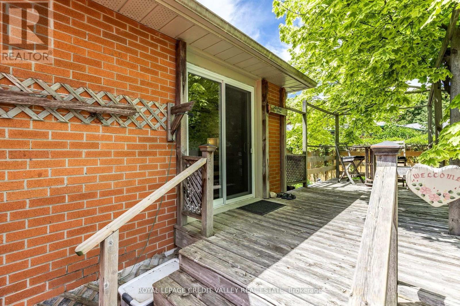 24 Ladore Drive, Brampton, Ontario  L6Y 1V5 - Photo 40 - W12485400