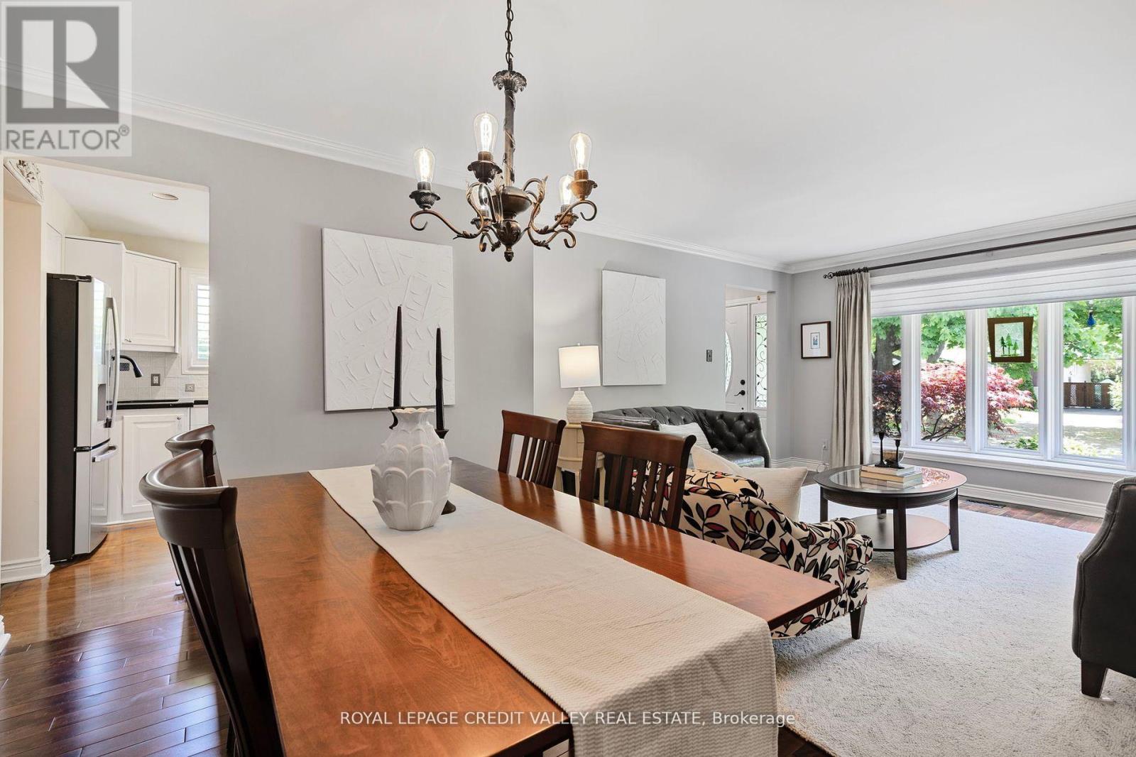 24 Ladore Drive, Brampton, Ontario  L6Y 1V5 - Photo 8 - W12485400