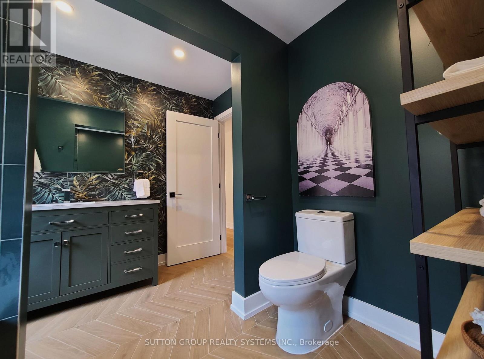 21 South Kingsway, Toronto, Ontario  M6S 3T2 - Photo 33 - W12485418