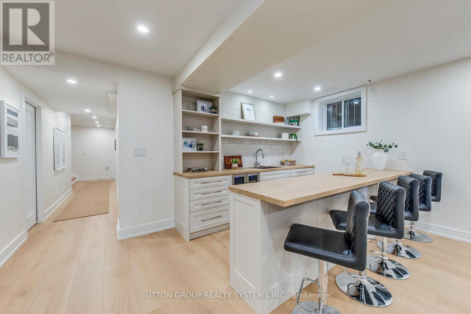 21 South Kingsway, Toronto, Ontario  M6S 3T2 - Photo 39 - W12485418